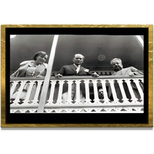 Marsilyan Yapay Zeka İle Yenilenmiş Atatürk Fotoğrafları Siyah Beyaz Cam Tablo, 3d Dekoratif Baskı 303