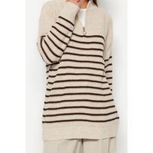 Ersefa Stil Modern Kadın Midi Düşük Kol Yarım Balıkçı Yaka Tesettür Çizgili Fermuar Detaylı Triko Kazak