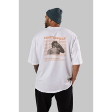ankhisesMasterpiece Yazılı Arka Baskılı Beyaz Oversize T-Shirt Erkek Kadın Bisiklet Yaka