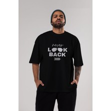 ankhisesNever Look Back Yazılı Ön Baskılı Siyah Oversize T-Shirt  Erkek Kadın Bisiklet Yaka