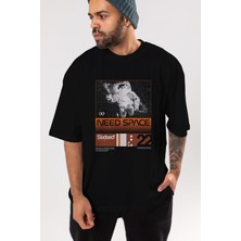 ankhises Need Space Ön Baskılı Siyah Oversize T-Shirt  Erkek Kadın Bisiklet Yaka
