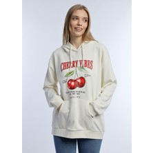 Kadın Kiraz Baskılı 3 Iplik Şardonsuz Sweatshirt Ekru