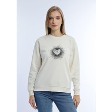 Kadın Kalp Baskılı 3 Iplik Şardonsuz Sweatshirt Ekru