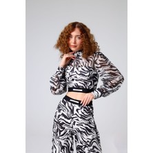 Özlem Yıldız Zebra Baskılı Bluz 40
