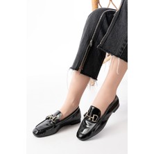 Ellolita Luxury Shoes 303 Siyah Rugan Toka Aksesuarlı Günlük Kadın Babet
