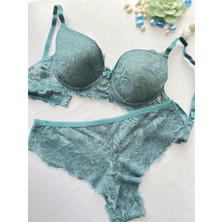 Karaz Dantel Ucu Saçaklı Dolgusuz Sütyen Takım - Yeşil 90-B