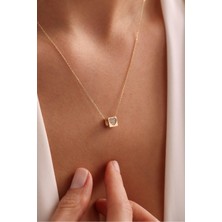 Gianfranco 4 Taraflı Göz-Gökkuşağı-Yıldız-Kalp Taşlı Küp Kolye