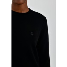 United Colors Of Benetton Kadın Sol Göğsü Logo Detaylı Sweatshirt