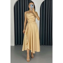 Kadın Gold Volanlı Yırtmaçlı Saten Midi Boy Abiye & Mezuniyet Elbisesi