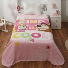 Mediterian Renkli ve yumuşak tek kişilik peluş battaniye, sevimli ve konforlu kullanım sağlar.