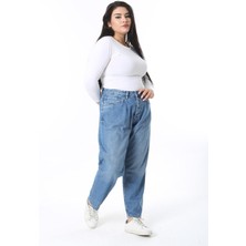 Kadın Büyük Beden Mavi Ön Cep Detaylı Kot Pantolon 65N38440