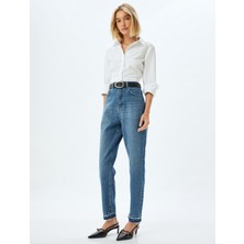 Koton Mom Fit Kot Pantolon Normal Bel Kısa Paça Düğmeli Pamuklu - Mom Fit Jeans