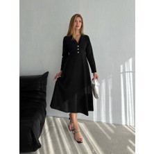 Civarda Moda Krep Kumaş Düğme Detaylı V Yaka Uzun Kollu Midi Boy Elbise