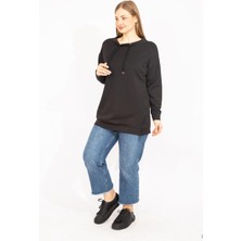 Kadın Siyah Büyük Beden Yan Fermuar Yırtmaçlı Yakası Kuşgözü Detaylı Sweatshirt 65N35638