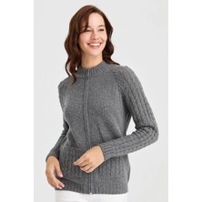 Dik Yaka Kolları Örgülü Füme Kadın Mont  23203-DY-2K5