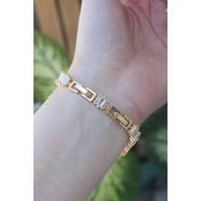 Shoecide Vip Seri Pirinç Zirkon Taşlı Gold Renk Kare Su Yolu Model Bileklik