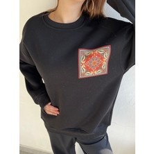 Nakış Baskılı, Payetli Şardonlu Sweatshirt