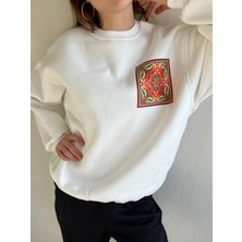 Nakış Baskılı, Payetli Şardonlu Sweatshirt