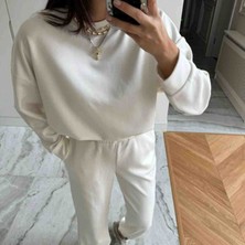 Spor ve Günlük Kullanım Için Modern Kadın Eşofman Takımı