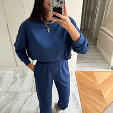Spor ve Günlük Kullanım Için Modern Kadın Eşofman Takımı