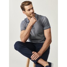 AC&Co / Altınyıldız Classics Erkek Çekmeyen Pamuklu Kumaş Slim Fit Dar Kesim Lacivert Kıvrılmaz Polo Yaka Tişört