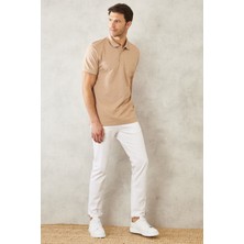 AC&Co / Altınyıldız Classics Erkek Çekmeyen Pamuklu Kumaş Regular Fit Rahat Kesim Bej-beyaz Kıvrılmaz Polo Yaka Cepli Tişört