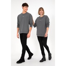 U.S. Polo Assn. Erkek Comfort Fit Bisiklet Yaka Gri Basic Sweatshirt 50293420-VR024