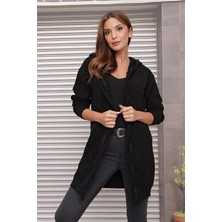 Kapüşonlu Kabartma Desenli Şerit Garnili Siyah Hırka