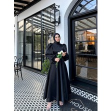 By Atelier Tesettür Abiye Siyah Simli Saten Kumaşla Şıklığı Yakalayın Balon Kol