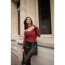 Lymens Fashion Çapraz Bantlı Straplez Bluz - Şıklığın ve Zarafetin Buluşma Noktası