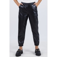 Beli ve Paçası Lastikli Cepli Deri Görünümlü Kız Çocuk Pantolon