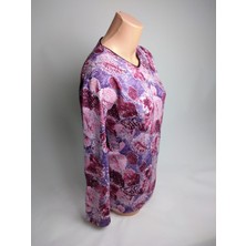 Yaşar Triko Kadın Mor Mürdüm Desenli V Yaka Uzun Kollu Yanları Yırtmaçlı Viskon Anne Penye Tişört Bluz