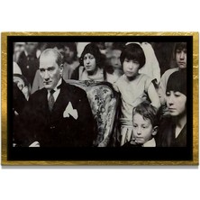Marsilyan Yapay Zeka ile Yenilenmiş Atatürk Fotoğrafları Siyah Beyaz Cam Tablo, 3D Dekoratif Baskı 60