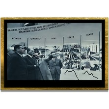 Marsilyan Yapay Zeka ile Yenilenmiş Atatürk Fotoğrafları Siyah Beyaz Cam Tablo, 3D Dekoratif Baskı 132
