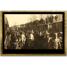 Marsilyan Yapay Zeka ile Yenilenmiş Atatürk Fotoğrafları Siyah Beyaz Cam Tablo, 3D Dekoratif Baskı 328