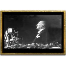 Marsilyan Yapay Zeka ile Yenilenmiş Atatürk Fotoğrafları Siyah Beyaz Cam Tablo, 3D Dekoratif Baskı 181