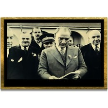 Marsilyan Yapay Zeka ile Yenilenmiş Atatürk Fotoğrafları Siyah Beyaz Cam Tablo, 3D Dekoratif Baskı 204