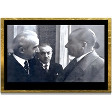 Marsilyan Yapay Zeka ile Yenilenmiş Atatürk Fotoğrafları Siyah Beyaz Cam Tablo, 3D Dekoratif Baskı 501