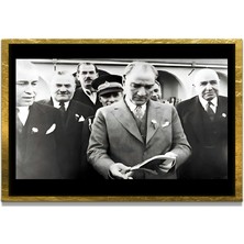 Marsilyan Yapay Zeka ile Yenilenmiş Atatürk Fotoğrafları Siyah Beyaz Cam Tablo, 3D Dekoratif Baskı 565