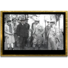 Marsilyan Yapay Zeka ile Yenilenmiş Atatürk Fotoğrafları Siyah Beyaz Cam Tablo, 3D Dekoratif Baskı 55