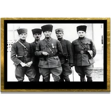 Marsilyan Yapay Zeka ile Yenilenmiş Atatürk Fotoğrafları Siyah Beyaz Cam Tablo, 3D Dekoratif Baskı 286