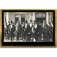 Marsilyan Yapay Zeka ile Yenilenmiş Atatürk Fotoğrafları Siyah Beyaz Cam Tablo, 3D Dekoratif Baskı 793