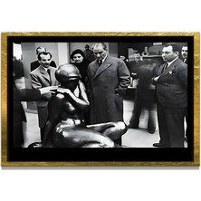 Marsilyan Yapay Zeka ile Yenilenmiş Atatürk Fotoğrafları Siyah Beyaz Cam Tablo, 3D Dekoratif Baskı 79