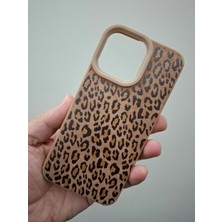 TrendyTech iPhone 15 Pro Max Kılıf Leopar Desenli Kamera Çıkıntılı Deri Görünümlü Süet Silikon Kılıf