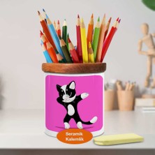 Asilmeydan Dabbing Dansı Yapan Kedicik Ahşap Seramik Kalemlik-2147842678