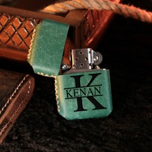Vagave İsme Özel Benzinli Çakmak Hakiki Deri Kaplama El Yapımı Zippo Tarzı Çakmak Kişiye Özel Çakmak Deri Kaplama Benzinli Erkek Çakmak Hediyelik Çakmak Erkek Arkadaşa Kocaya Babaya Hediye