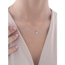 Noche Diamond 0,15 Karat Baget Pırlanta Kolye