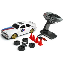 Retro Drift 1:16 Ölçek 2.4g Rc Araba 7.4V Lithium Şarj Edilebilir Harika Drift