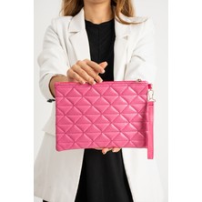 Defnella Üçgen Desenli Portföy Clutch El Çantası