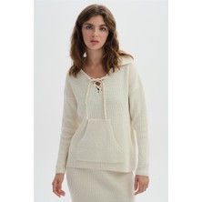 Ekru Polo Yaka Triko Kazak